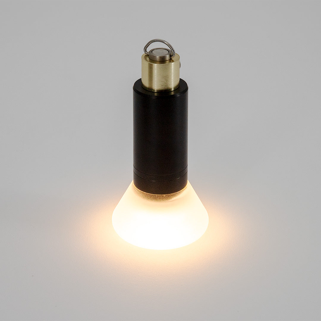 ORIGAMI LAMP PORTABLE Air(オリガミランプ ポータブル エアー)