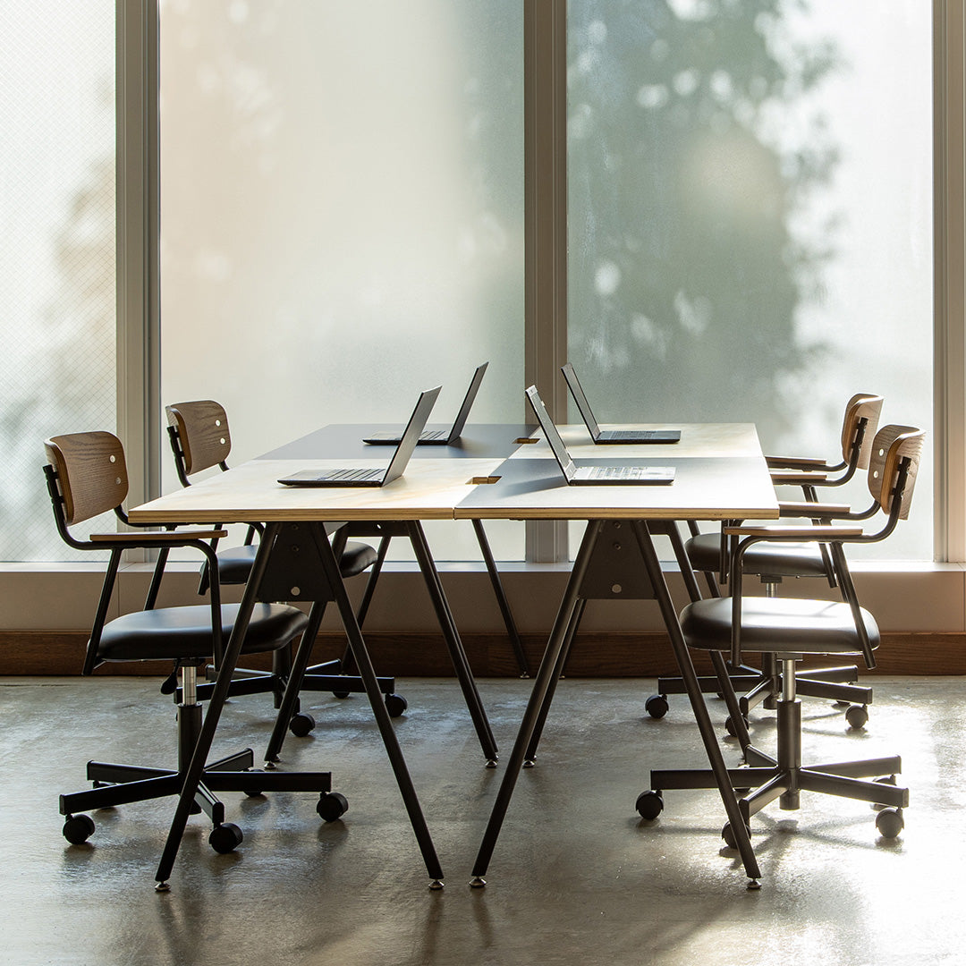 COMPASS LEG DESK