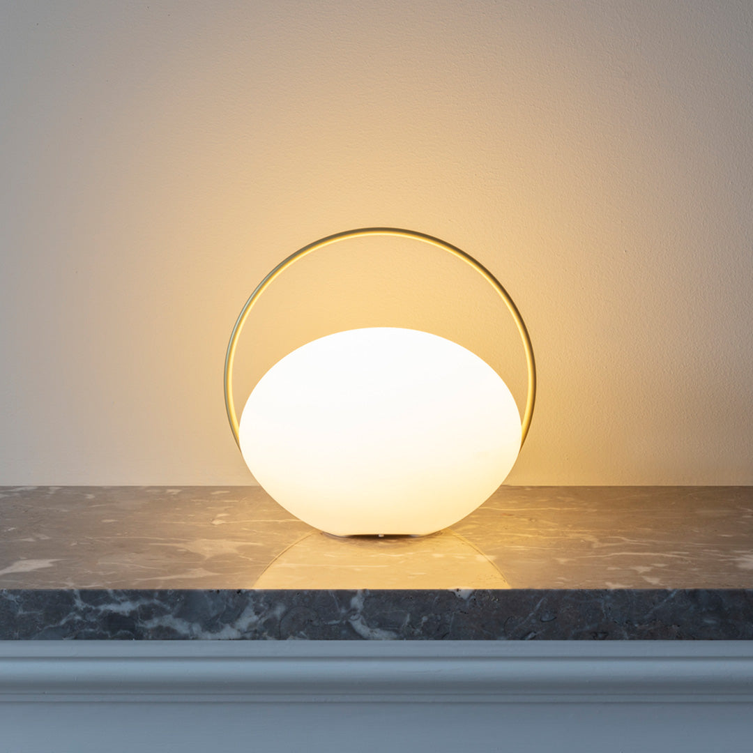 UMAGE Orbit （オービット）ポータブルランプ -UMAGE