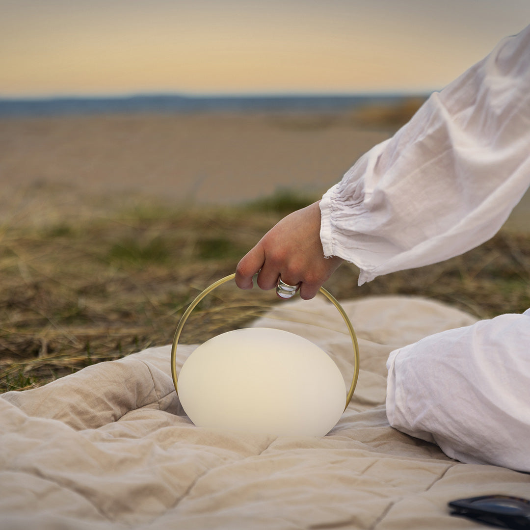 UMAGE Orbit （オービット）ポータブルランプ -UMAGE