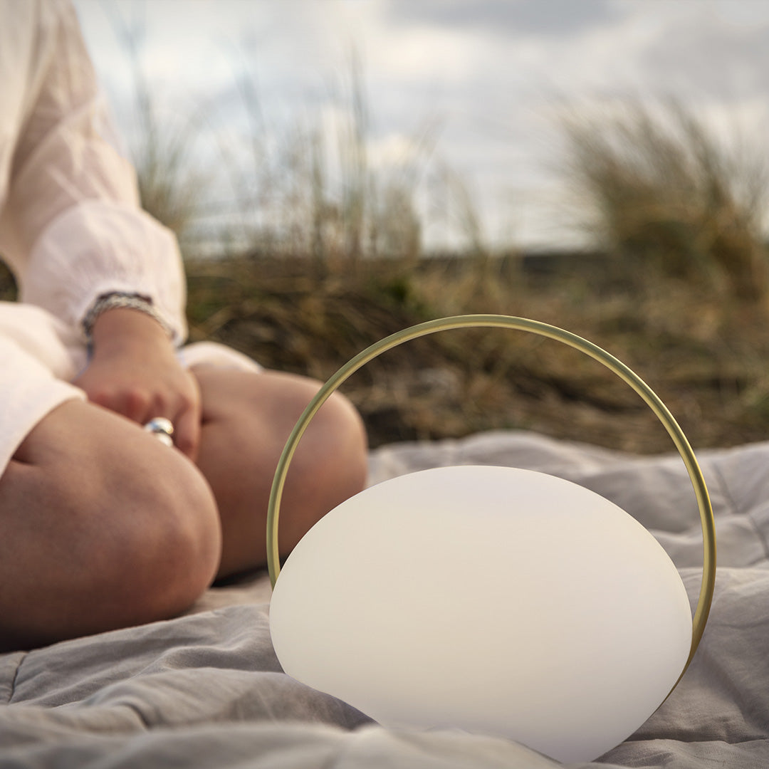 UMAGE Orbit （オービット）ポータブルランプ -UMAGE