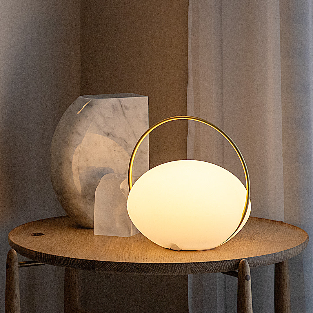 UMAGE Orbit （オービット）ポータブルランプ -UMAGE