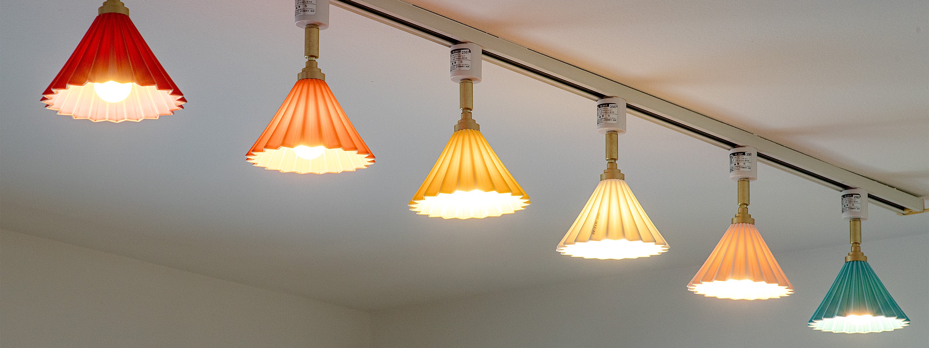 沖縄 やちむん ライト 照明 間接照明 美品です CATEGORY 照明器具